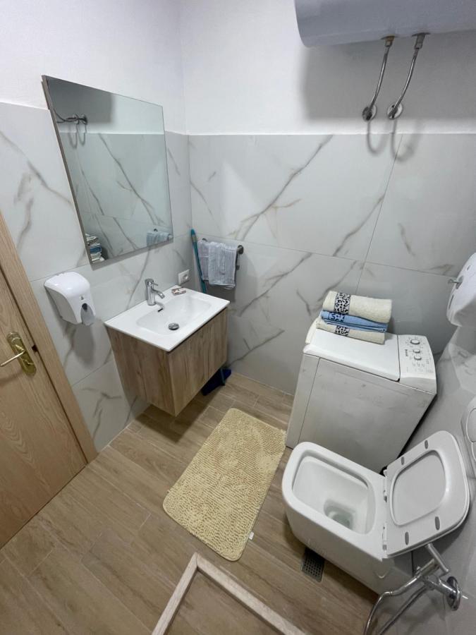 Cheap Studios , 10 Meters From Beach Golem  Exterior photo